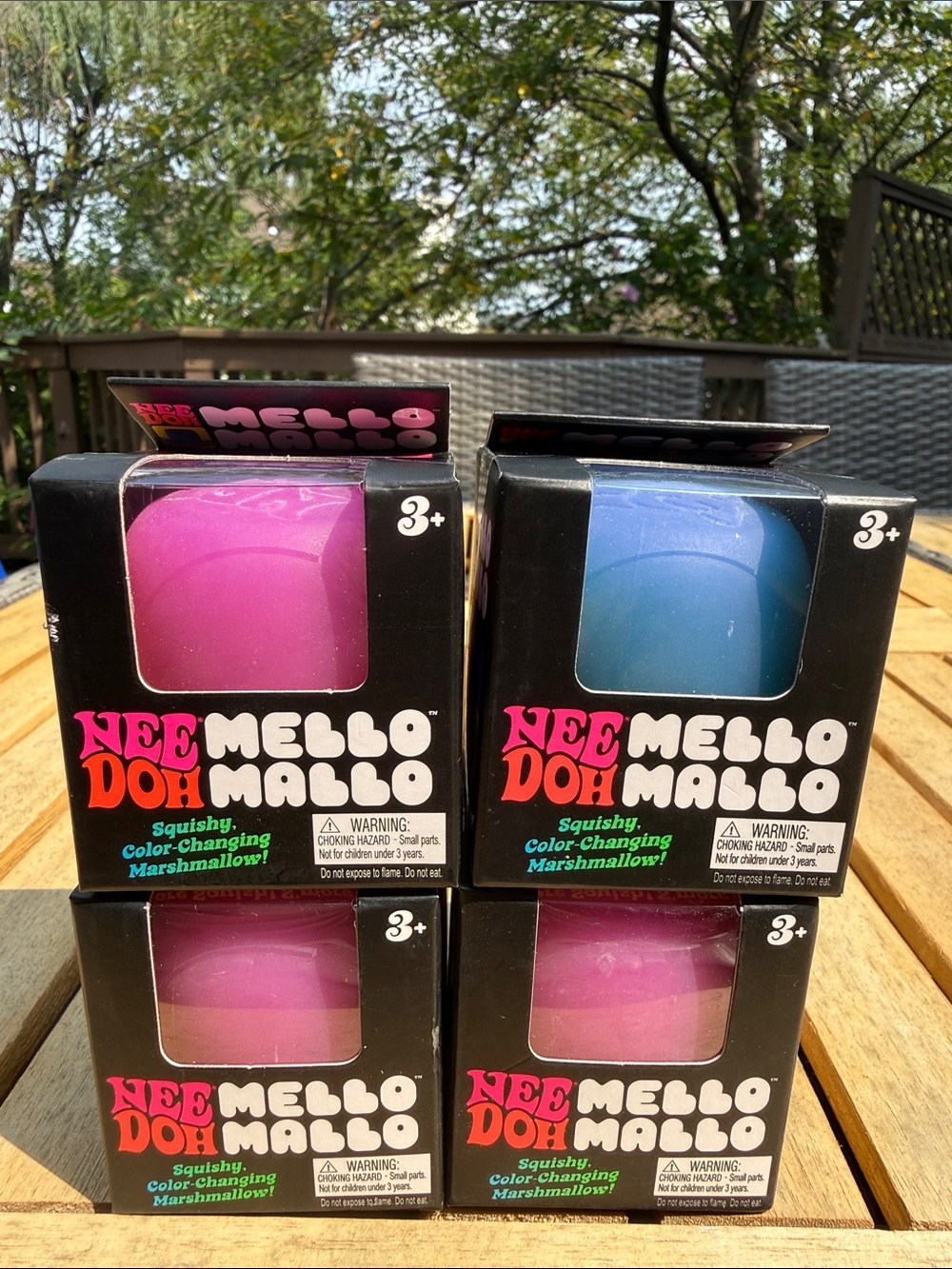 Nee Doh Color-Changing Mello Mallo - Pink & Blue -lot of 4